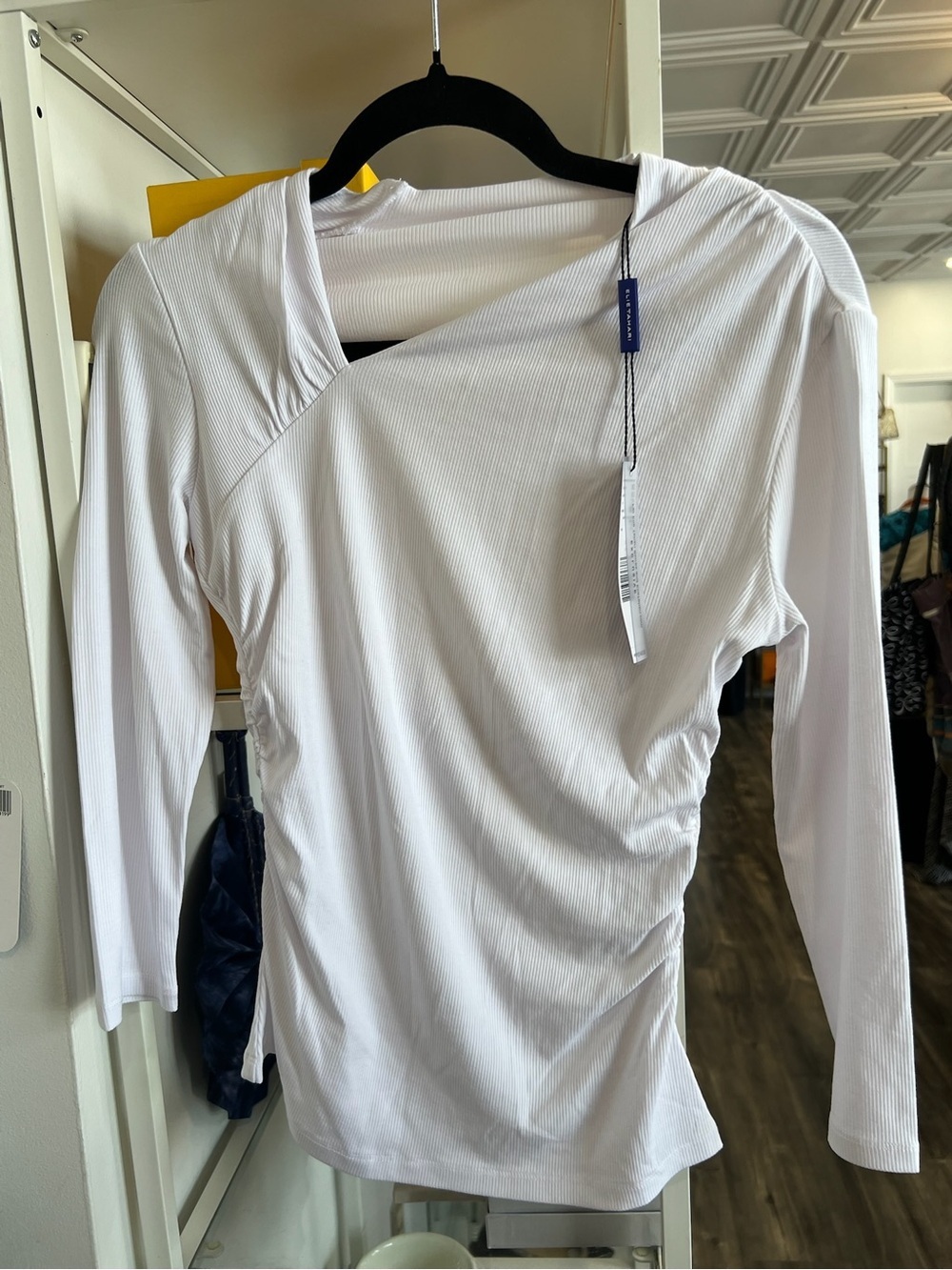 Elie Tahari White Ribbed Asymmetric Long-Sleeve Top